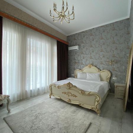 Hôtel Siena à Odessa Extérieur photo